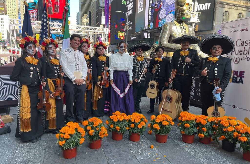 Monumentos a los migrantes mexicanos en Nueva York: entrevista con Delfino Jácome, director de Mi Casa es Puebla